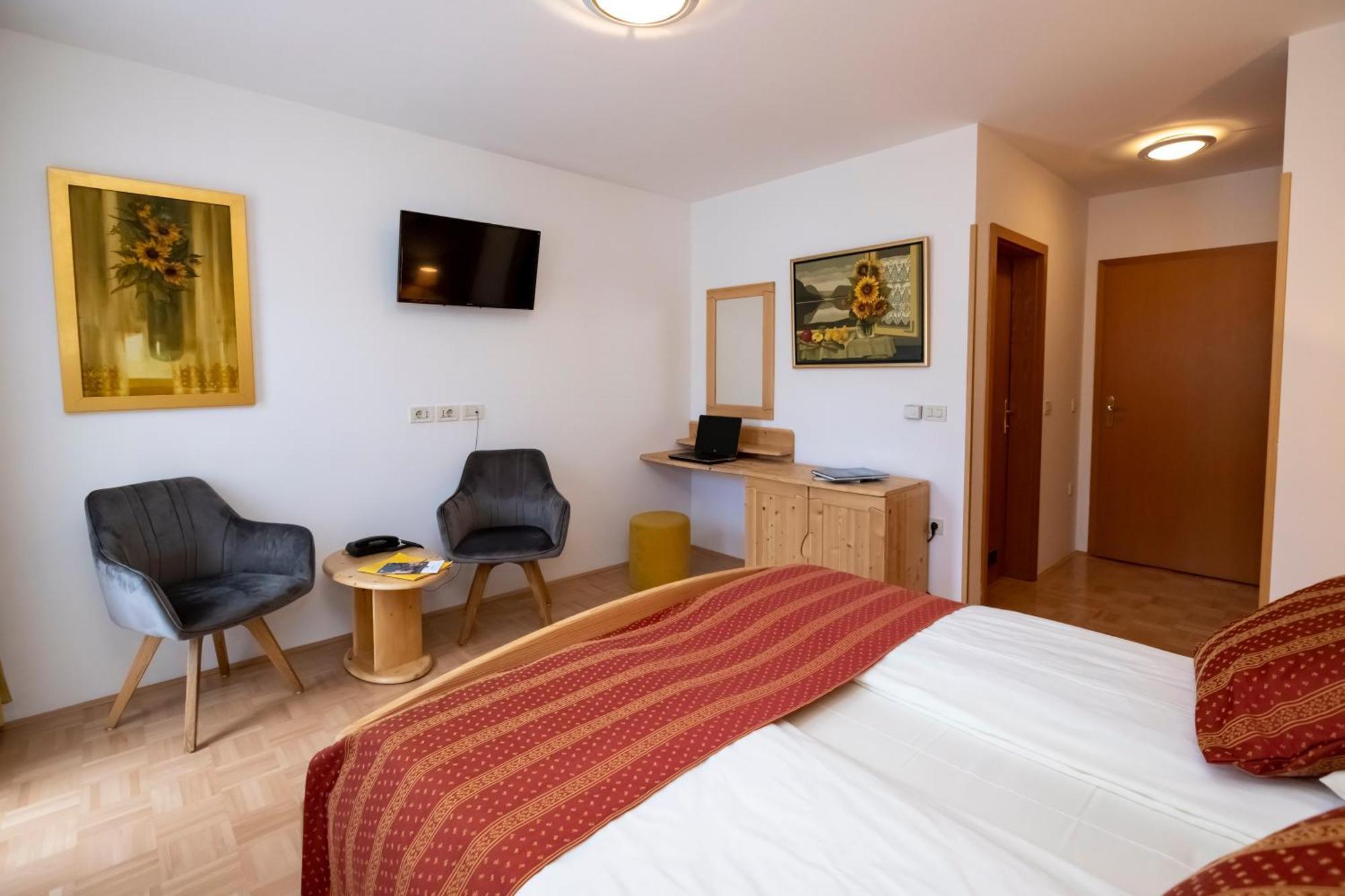 Art Hotel Kristal بوينج المظهر الخارجي الصورة