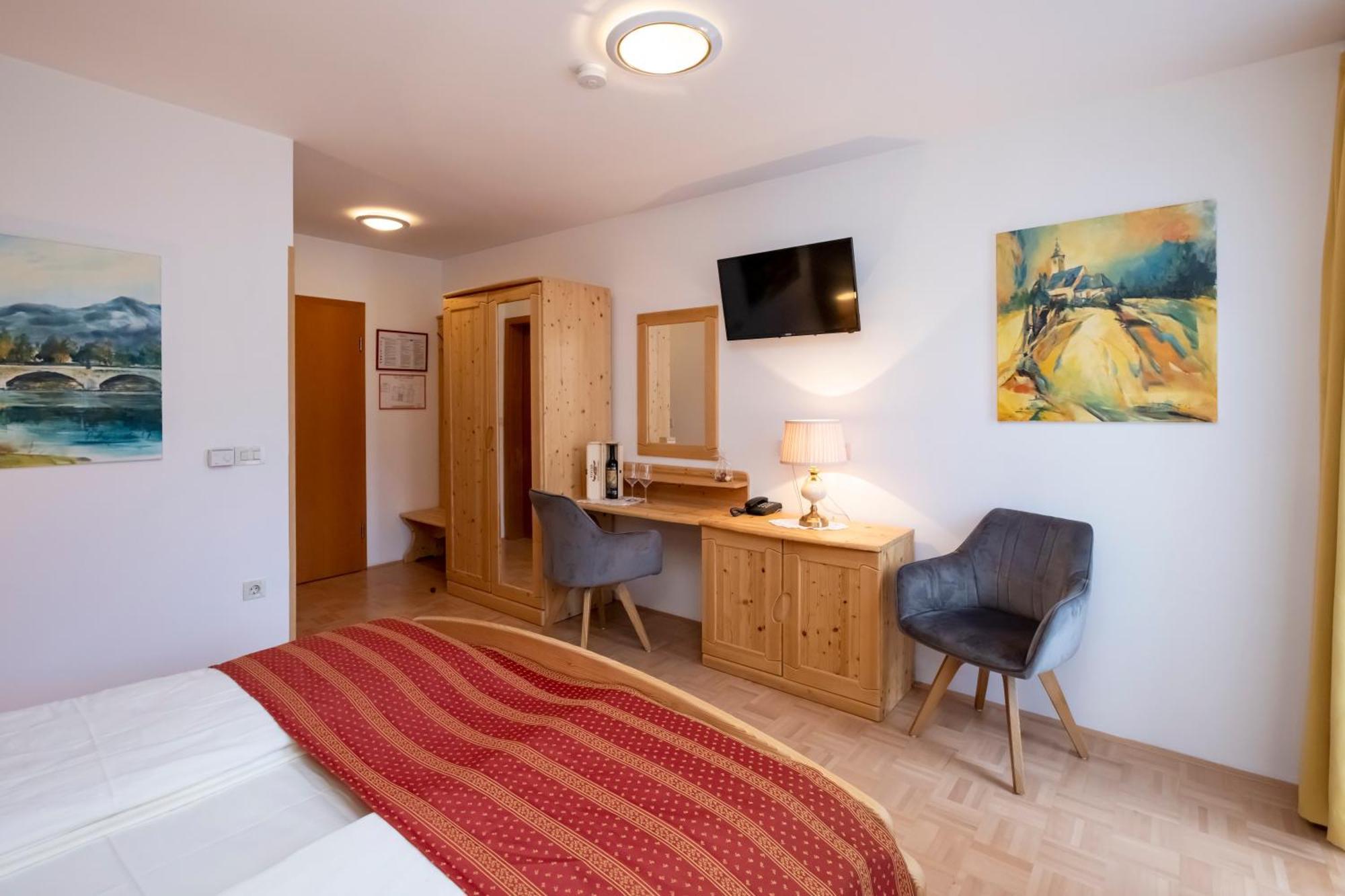 Art Hotel Kristal بوينج المظهر الخارجي الصورة